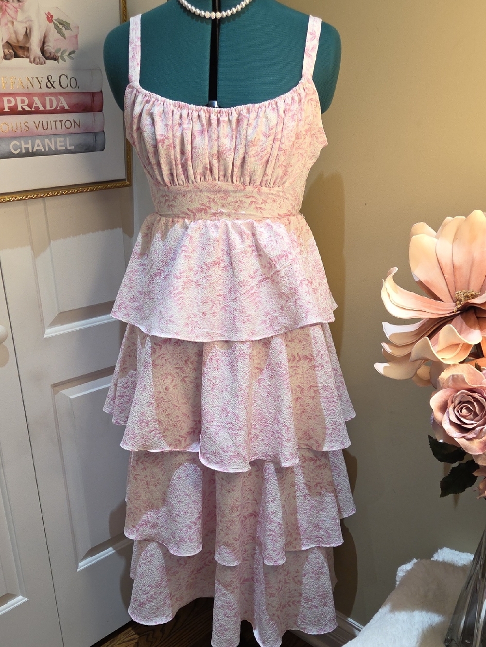 Nwot Medium Mine Pink Tiered Floral Ruffle Dress - Picture 3 of 17